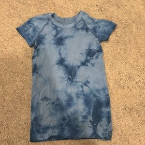 Swiftly Tech Short-Sleeve Shirt 2.0
Never worn